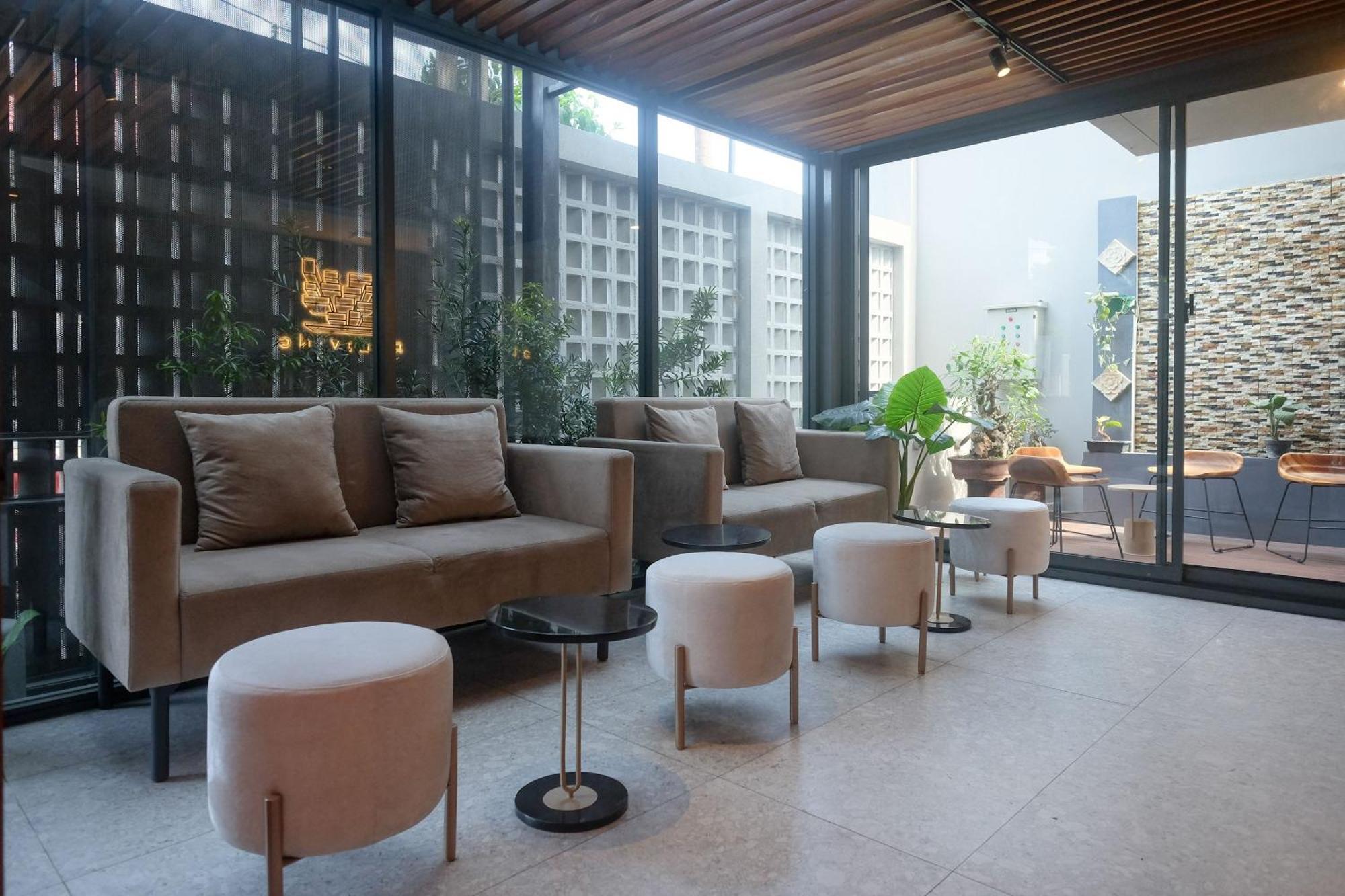 Sans Hotel Rg Living Jogja By Reddoorz Pakualaman Extérieur photo