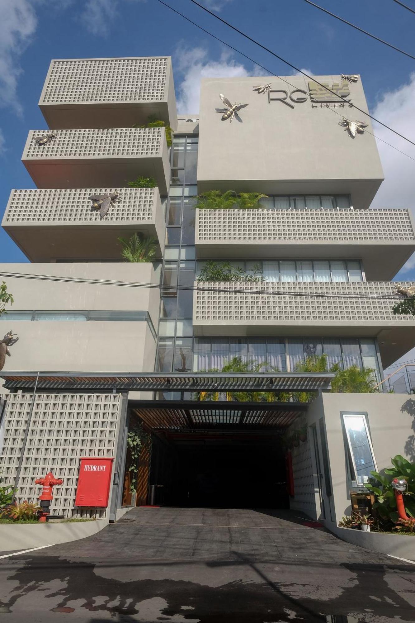 Sans Hotel Rg Living Jogja By Reddoorz Pakualaman Extérieur photo