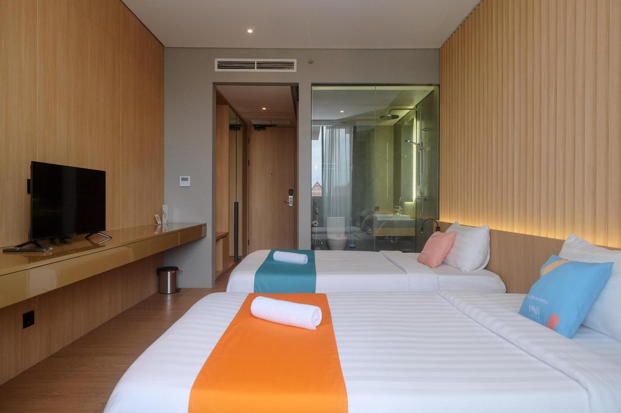 Sans Hotel Rg Living Jogja By Reddoorz Pakualaman Extérieur photo