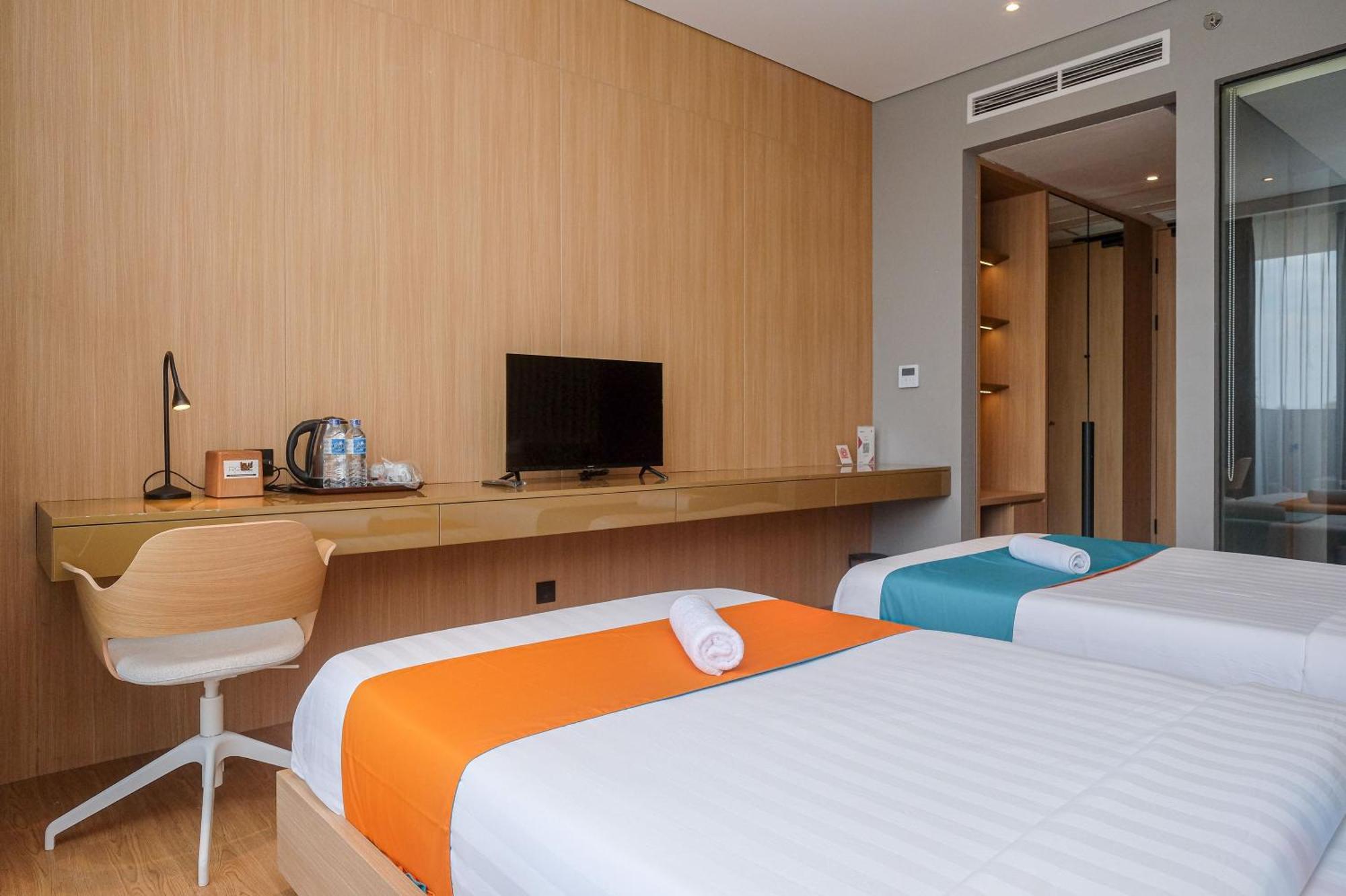 Sans Hotel Rg Living Jogja By Reddoorz Pakualaman Extérieur photo