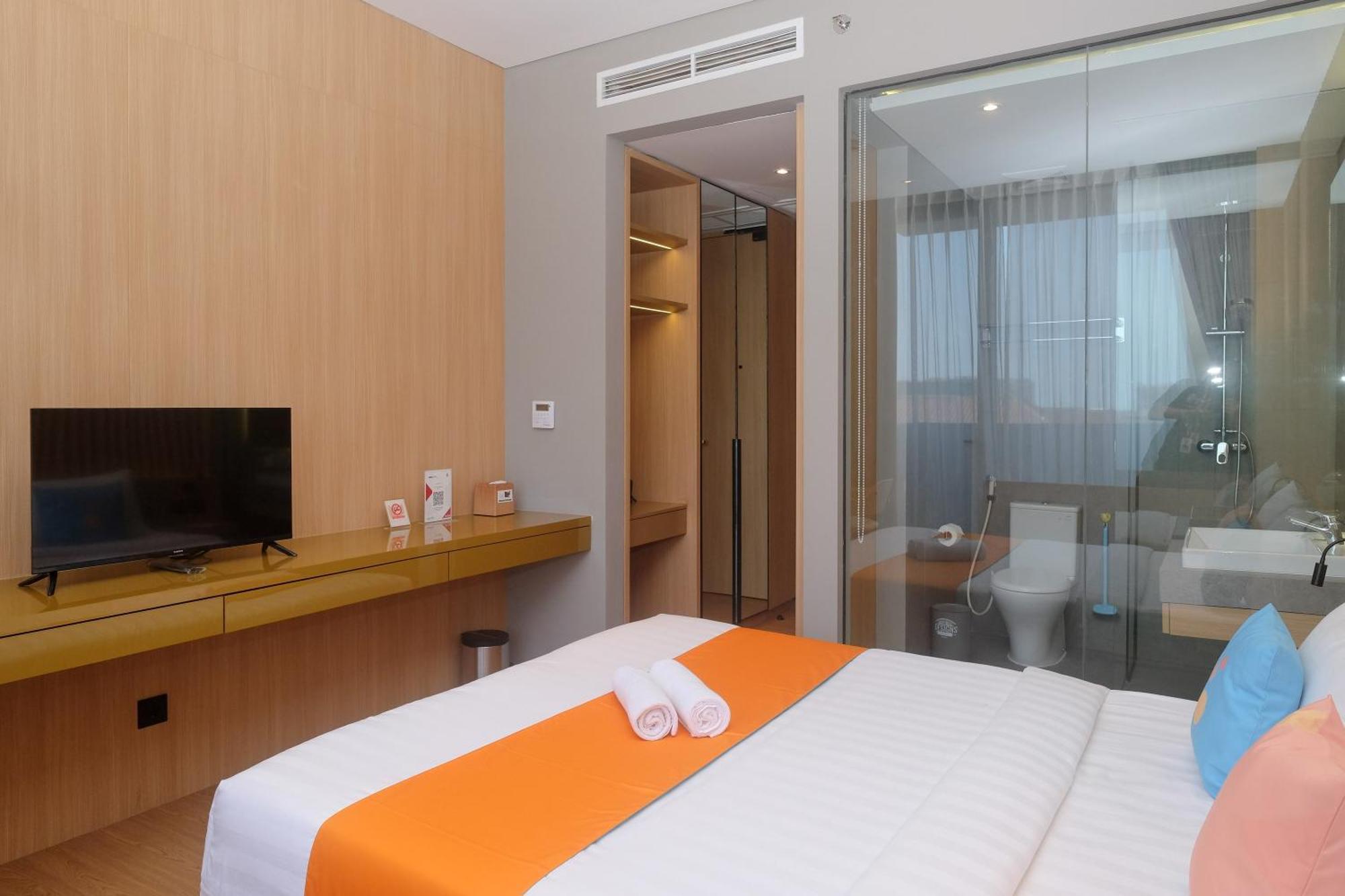 Sans Hotel Rg Living Jogja By Reddoorz Pakualaman Extérieur photo