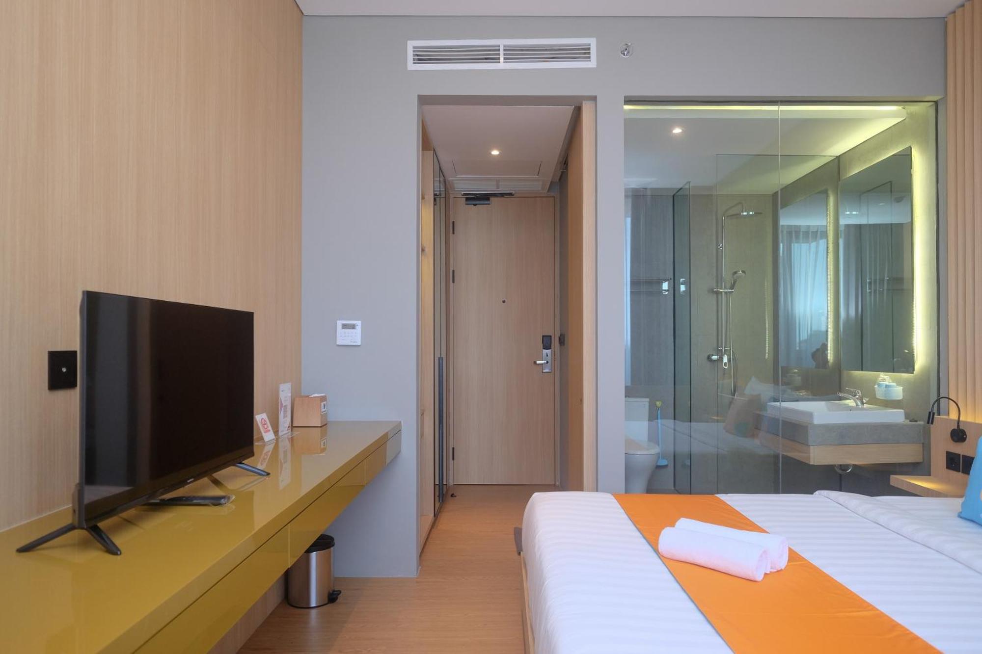 Sans Hotel Rg Living Jogja By Reddoorz Pakualaman Extérieur photo